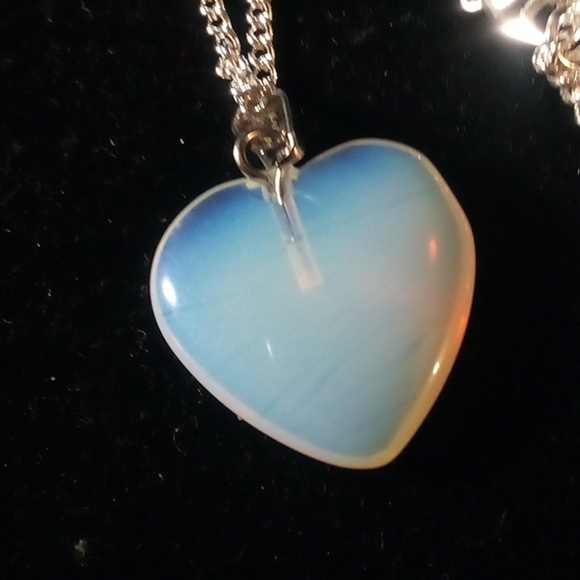 💝2/$20💝 NIP - Opalite Heart Shape Stone Pendant Necklace - Picture 2 of 5